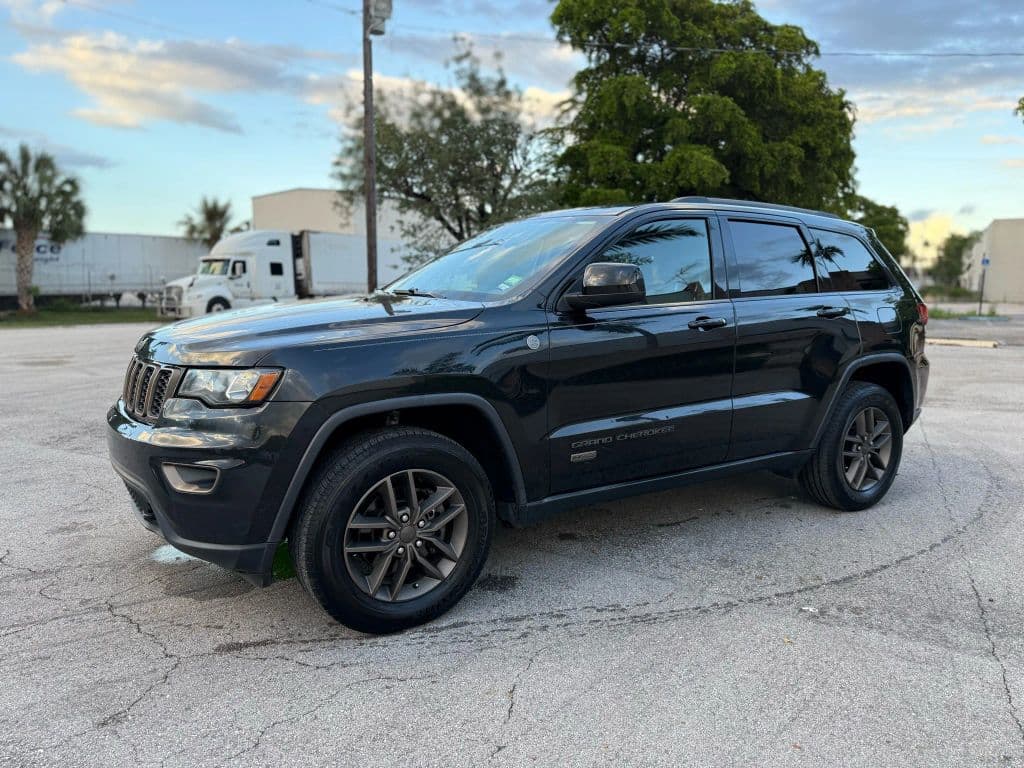 2016 Jeep Grand Cherokee — photo 1