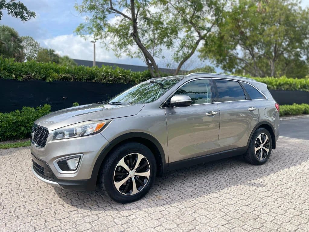 2017 Kia Sorento — photo 1